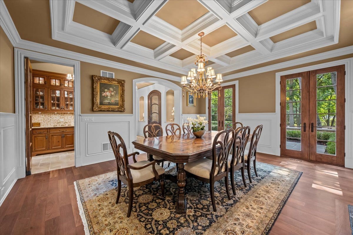 586 Spruce Avenue, Lake Forest, IL 60045 586 Spruce Avenue, Lake Forest, IL 60045