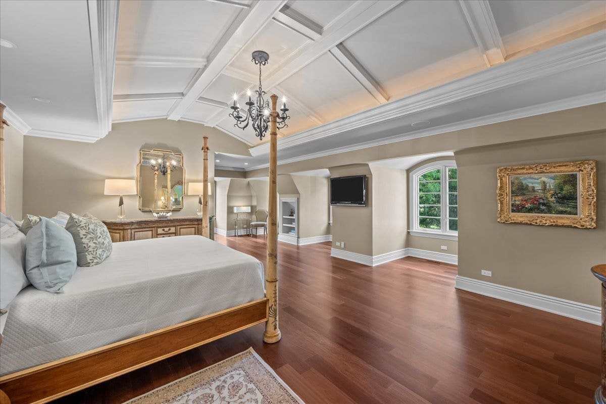 586 Spruce Avenue, Lake Forest, IL 60045 Primary Bedroom