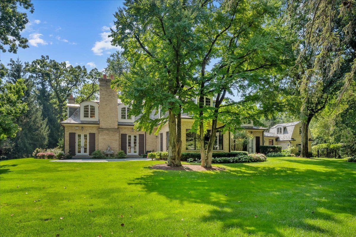 586 Spruce Avenue, Lake Forest, IL 60045 586 Spruce Avenue, Lake Forest, IL 60045