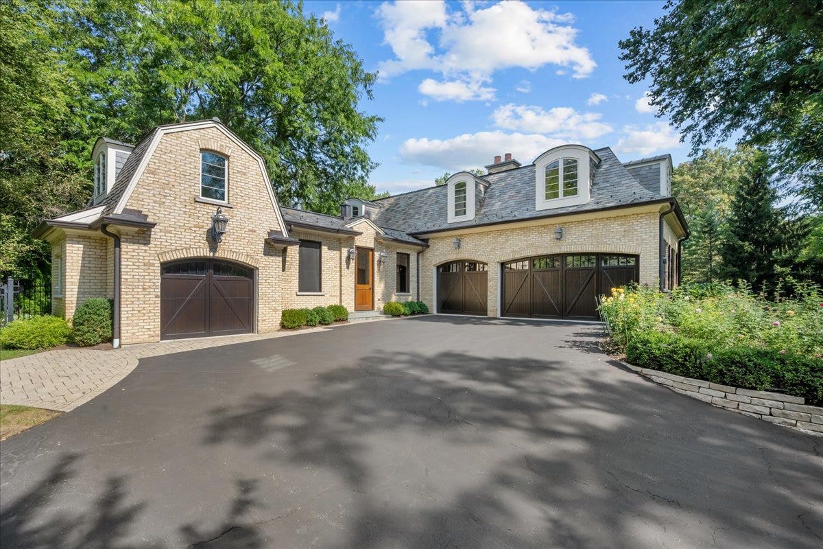 586 Spruce Avenue, Lake Forest, IL 60045 586 Spruce Avenue, Lake Forest, IL 60045