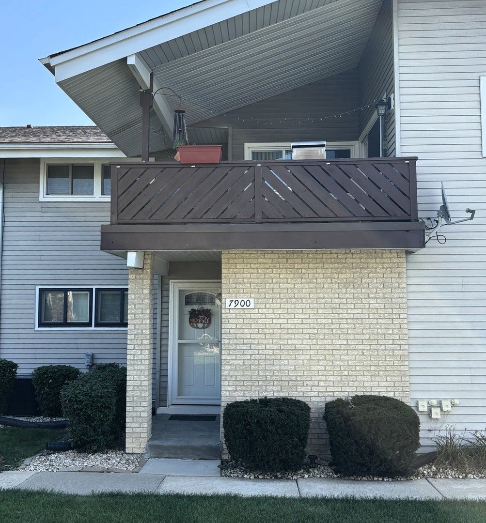 7900 164th Court, #264, Tinley Park, IL 60477
