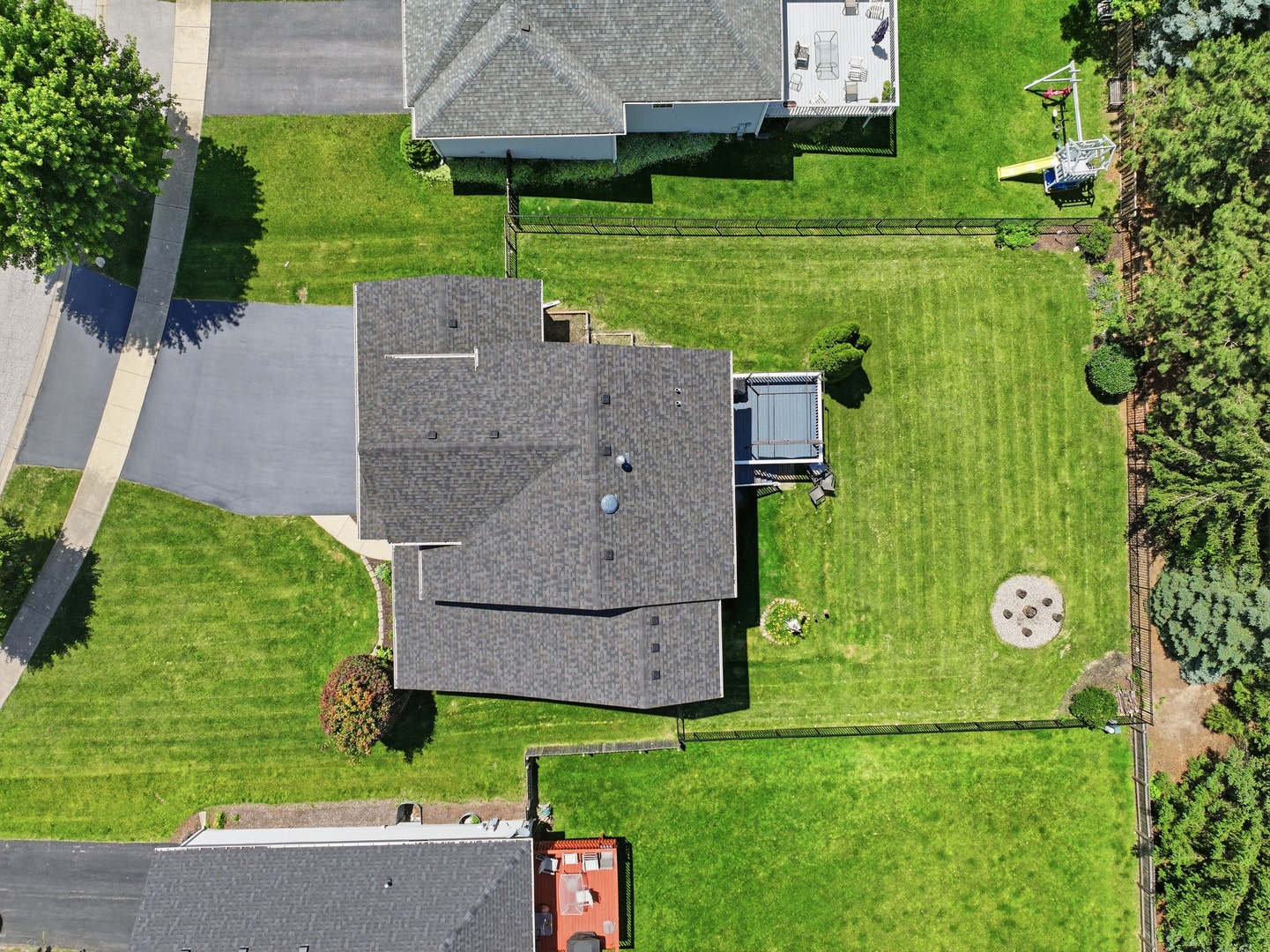 2213 Roaring Creek Drive, Aurora, IL 60503 2213 Roaring Creek Drive, Aurora, IL 60503