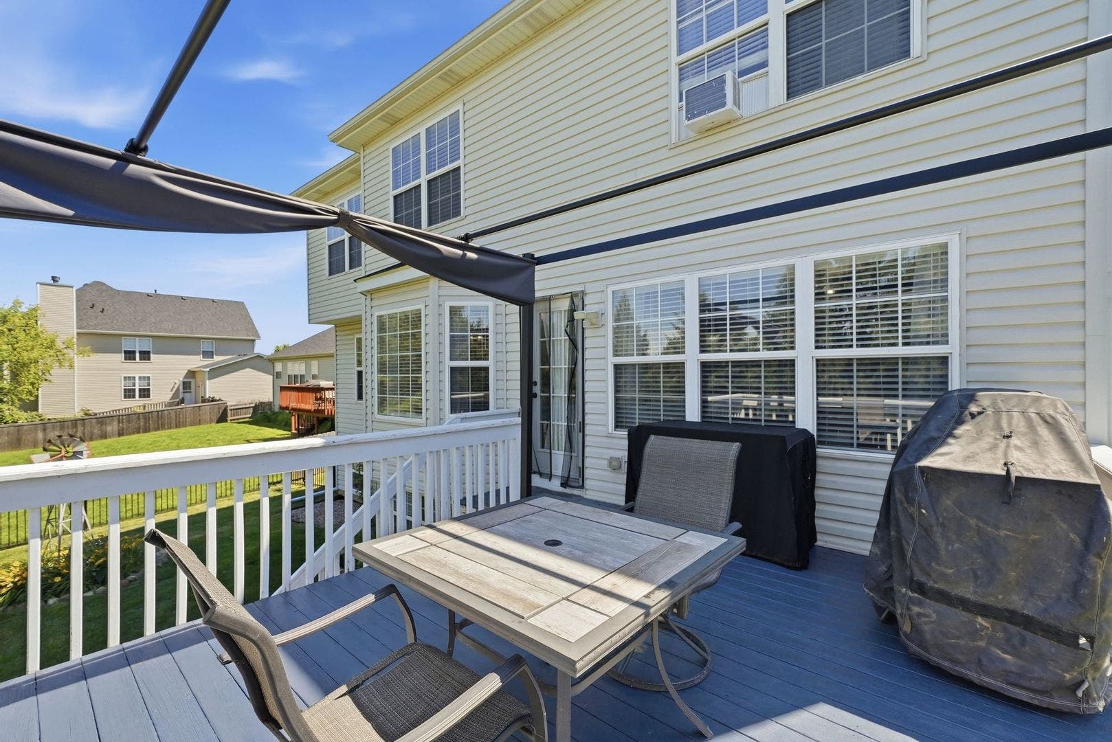 2213 Roaring Creek Drive, Aurora, IL 60503 2213 Roaring Creek Drive, Aurora, IL 60503