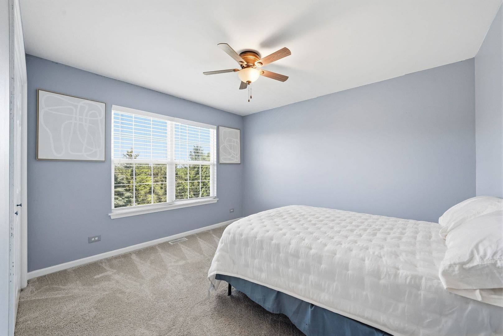 2213 Roaring Creek Drive, Aurora, IL 60503 2213 Roaring Creek Drive, Aurora, IL 60503