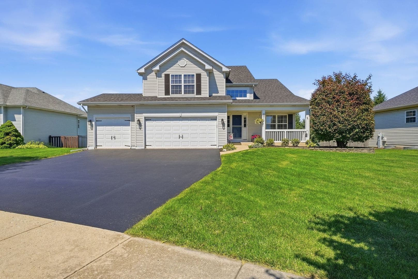 2213 Roaring Creek Drive, Aurora, IL 60503 2213 Roaring Creek Drive, Aurora, IL 60503