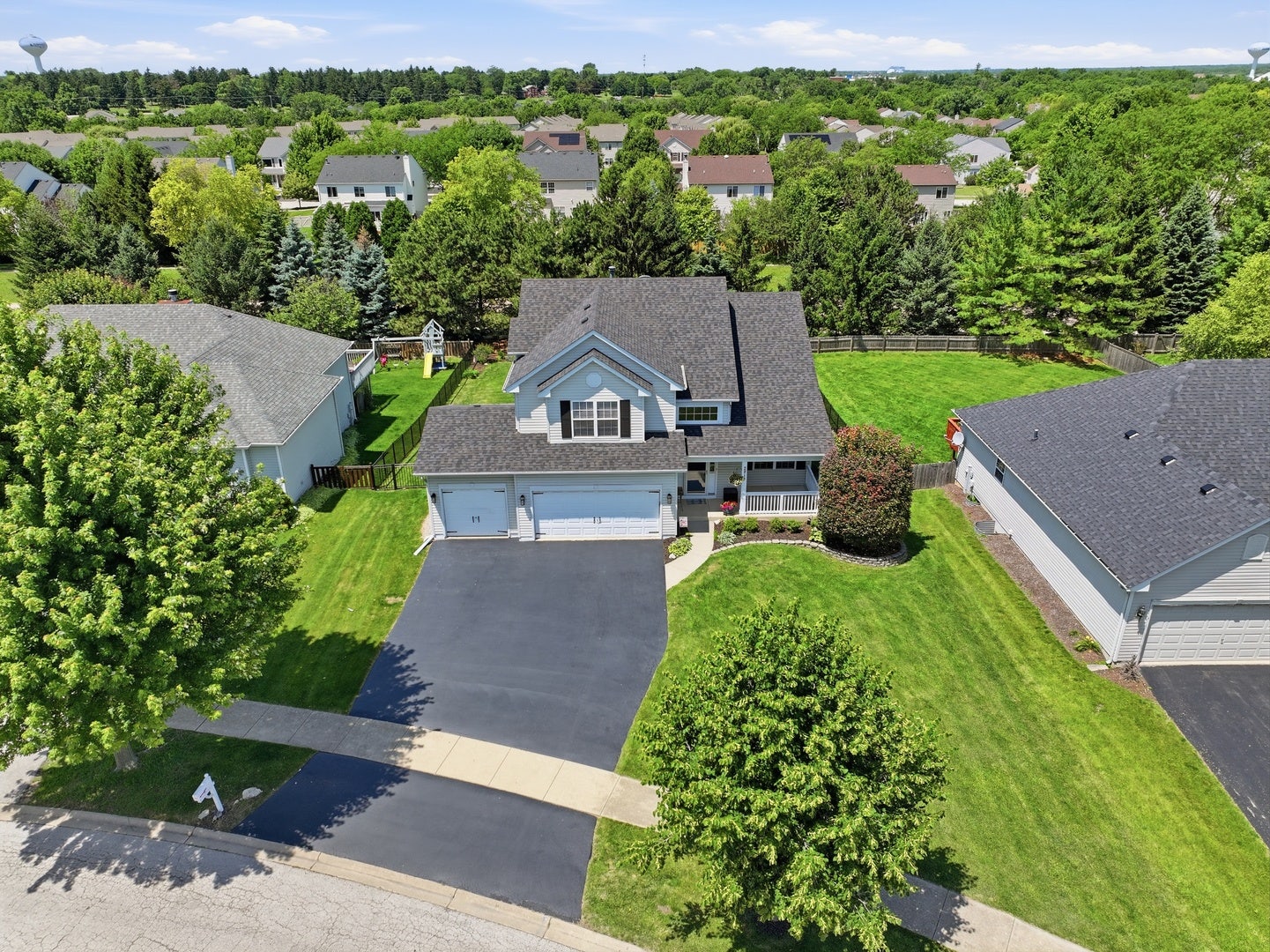 2213 Roaring Creek Drive, Aurora, IL 60503 2213 Roaring Creek Drive, Aurora, IL 60503