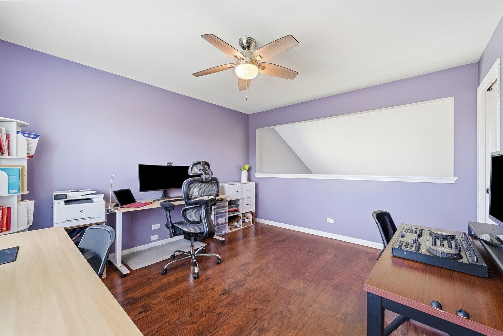 2213 Roaring Creek Drive, Aurora, IL 60503 2213 Roaring Creek Drive, Aurora, IL 60503