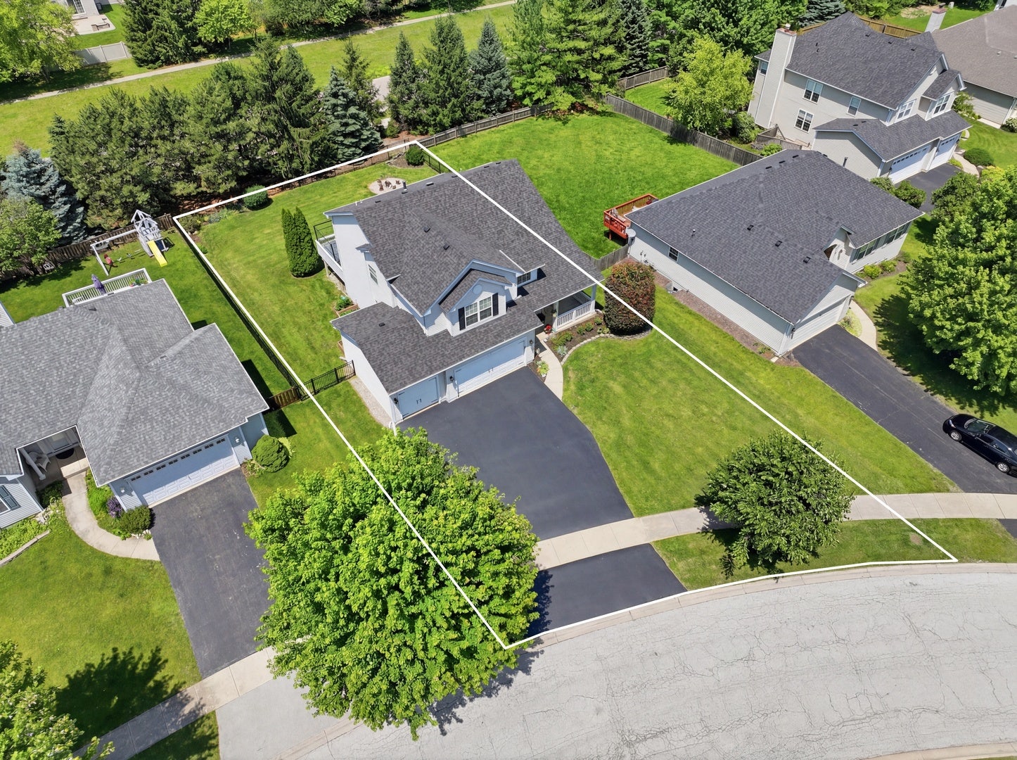 2213 Roaring Creek Drive, Aurora, IL 60503 2213 Roaring Creek Drive, Aurora, IL 60503