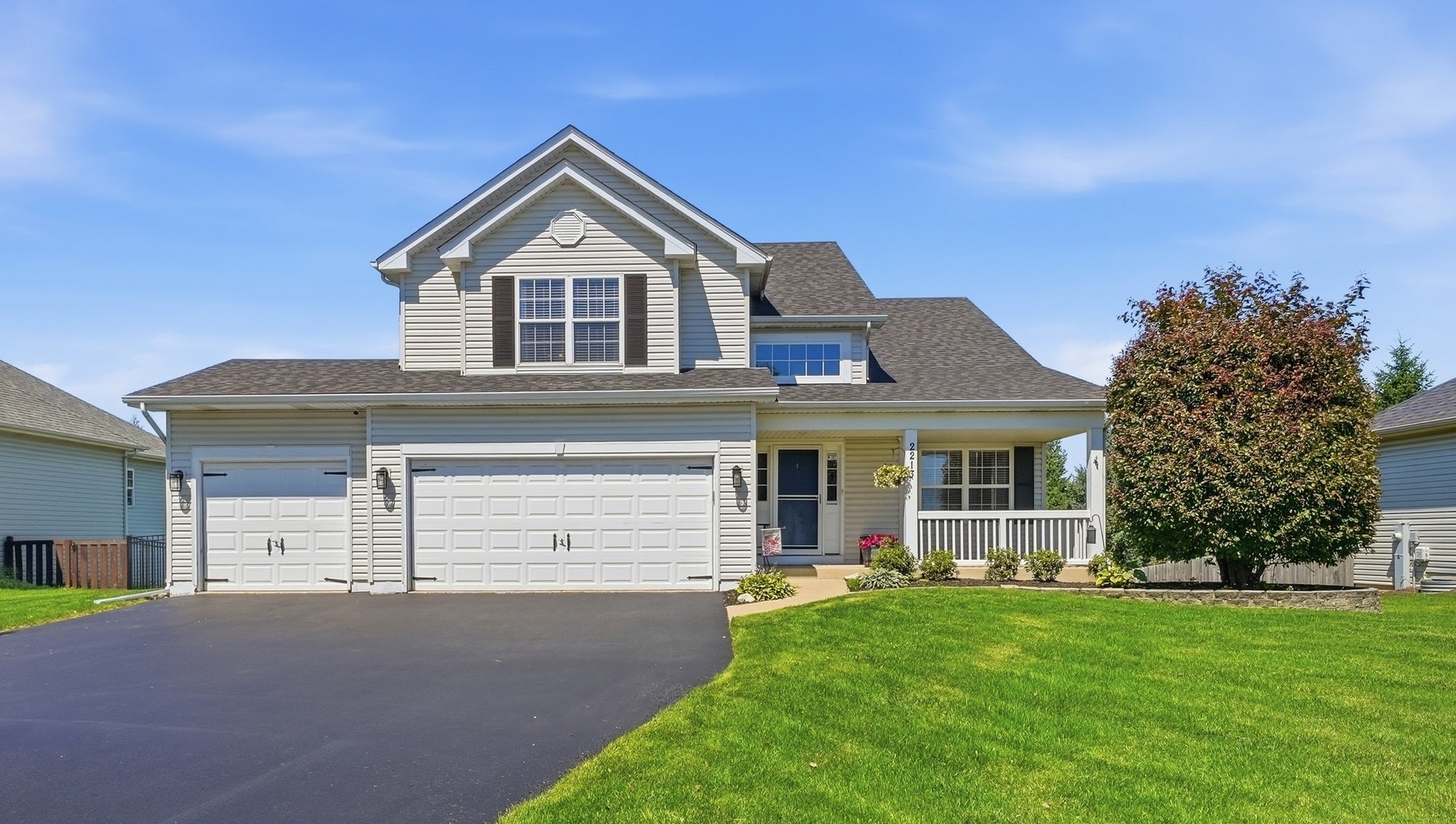 2213 Roaring Creek Drive, Aurora, IL 60503 2213 Roaring Creek Drive, Aurora, IL 60503