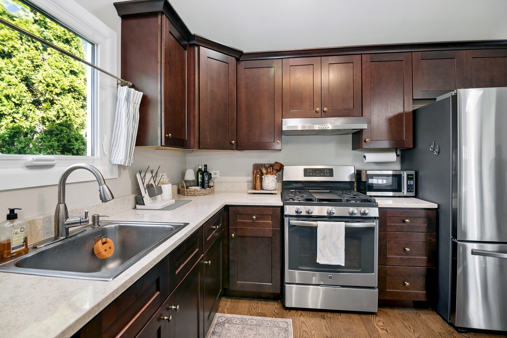1011 Florence Street, Lemont, IL 60439 1011 Florence Street, Lemont, IL 60439