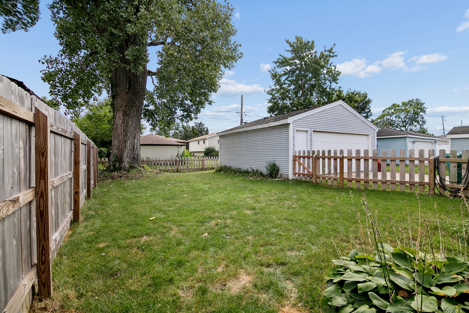 1011 Florence Street, Lemont, IL 60439 1011 Florence Street, Lemont, IL 60439