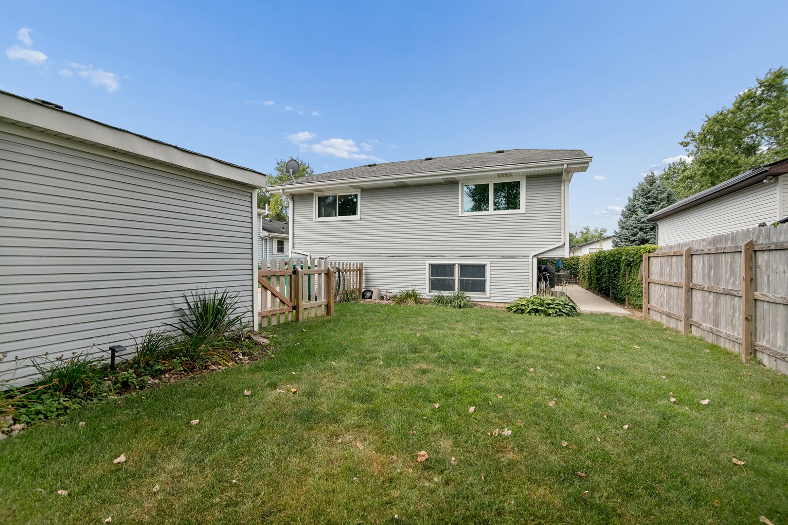 1011 Florence Street, Lemont, IL 60439 1011 Florence Street, Lemont, IL 60439