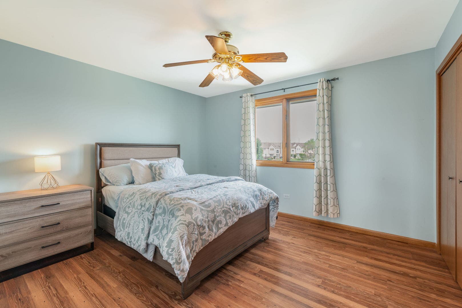 8036 Edgebrook Lane, Tinley Park, IL 60487 8036 Edgebrook Lane, Tinley Park, IL 60487