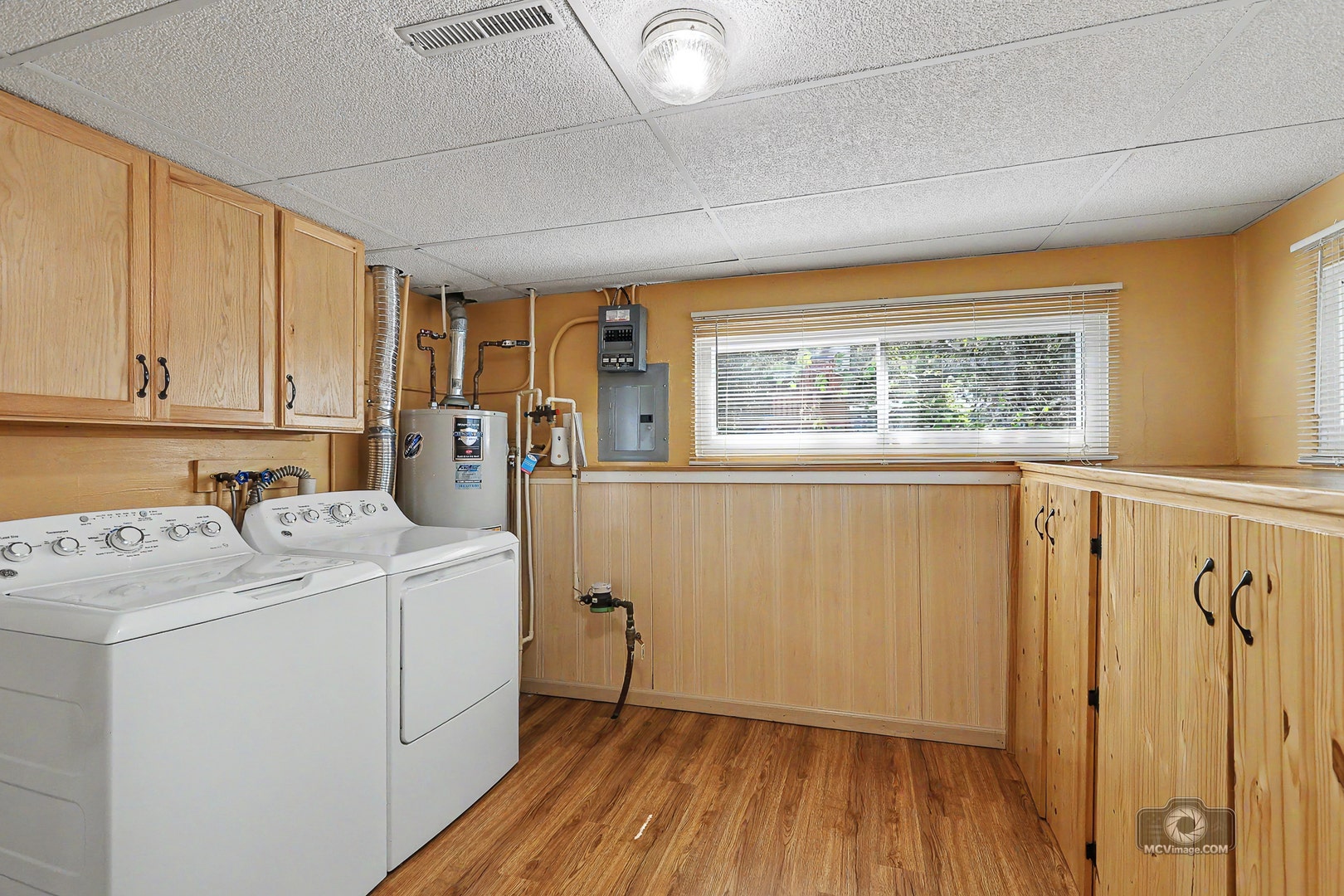 2204 Douglas Street, Joliet, IL 60435 2204 Douglas Street, Joliet, IL 60435