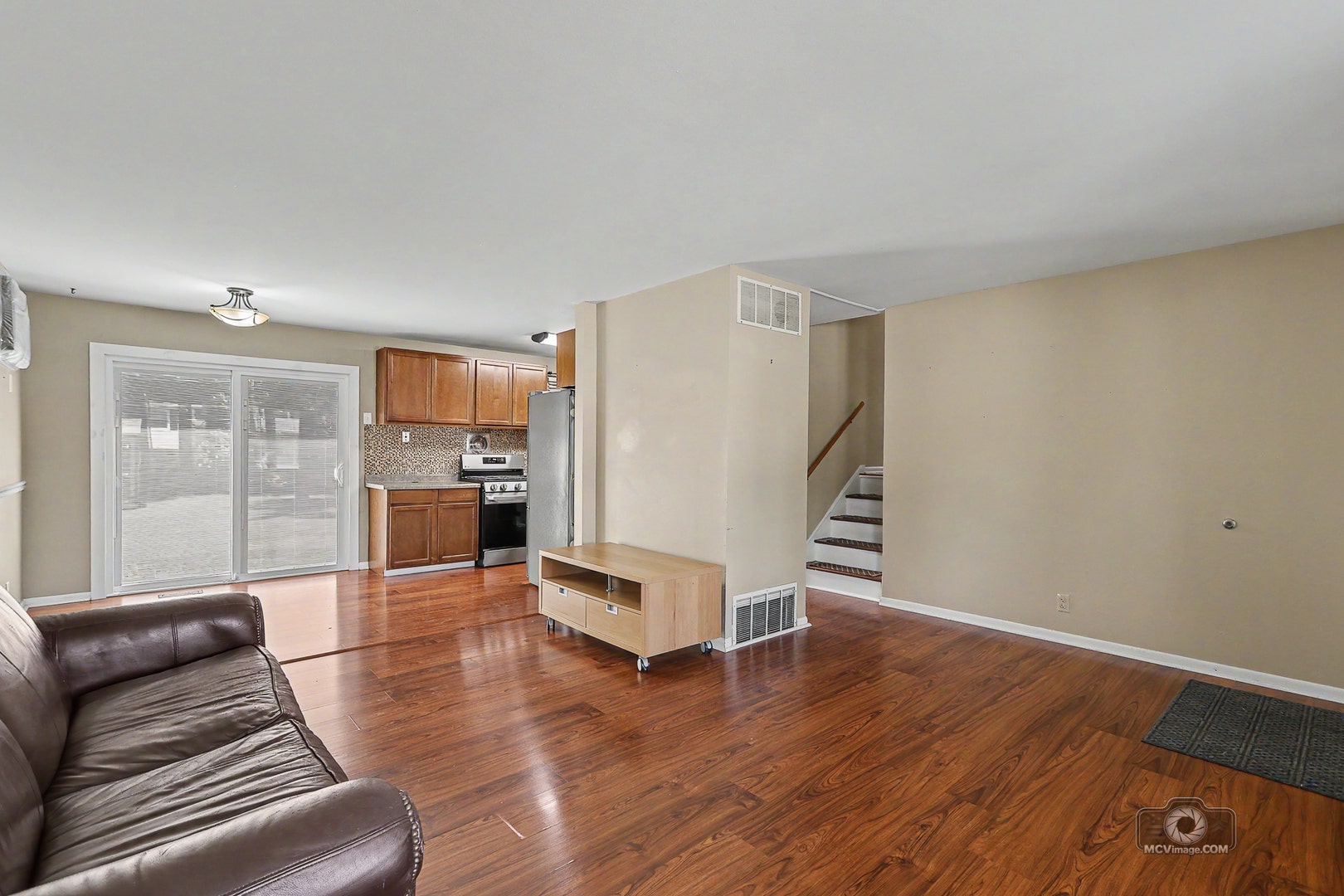 2204 Douglas Street, Joliet, IL 60435 2204 Douglas Street, Joliet, IL 60435