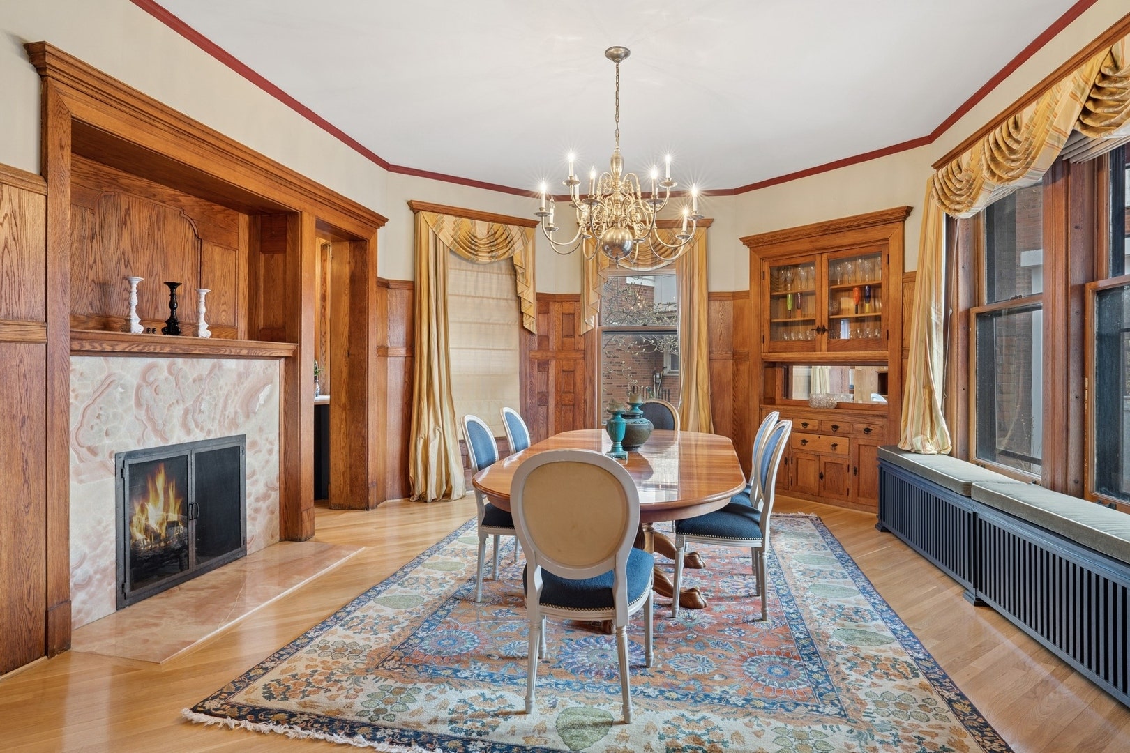 4923 S Greenwood Avenue, Chicago, IL 60615 Wood built-ins surround the off-set dining room. T