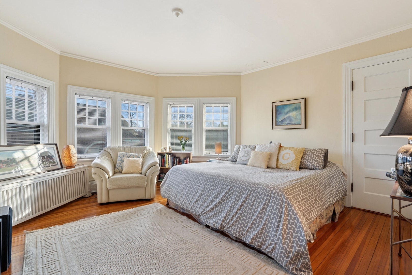 4923 S Greenwood Avenue, Chicago, IL 60615 4923 S Greenwood Avenue, Chicago, IL 60615