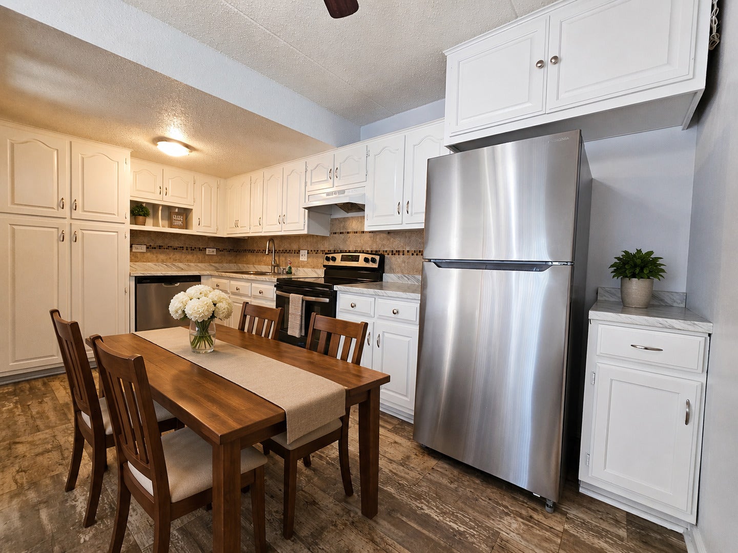 7305 Tiffany Drive, #2D, Orland Park, IL 60462 7305 Tiffany Drive, #2D, Orland Park, IL 60462