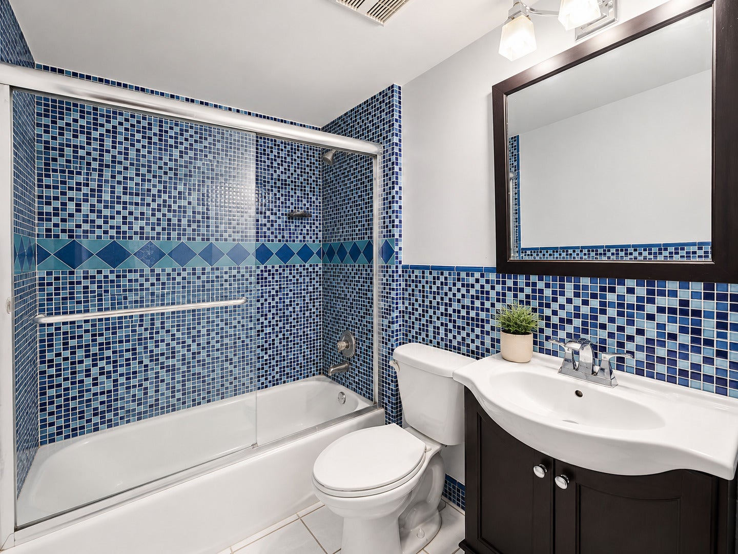 7305 Tiffany Drive, #2D, Orland Park, IL 60462 7305 Tiffany Drive, #2D, Orland Park, IL 60462