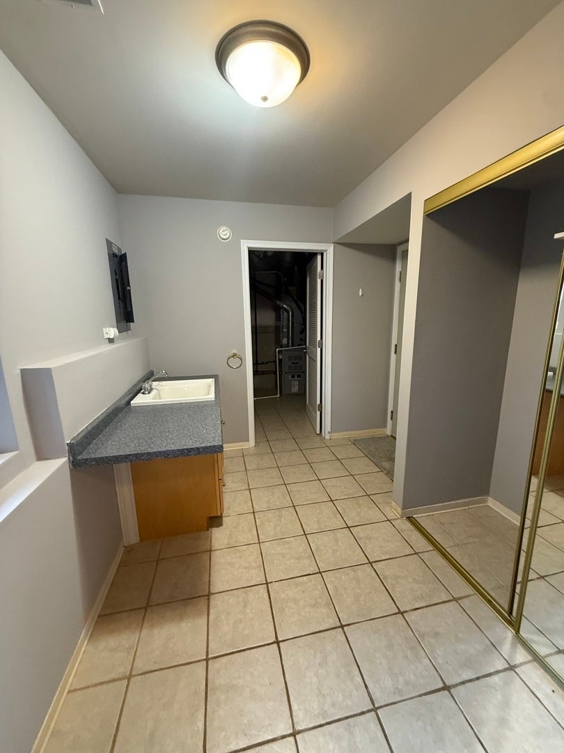 2320 Hudson Circle, Aurora, IL 60502 2320 Hudson Circle, Aurora, IL 60502
