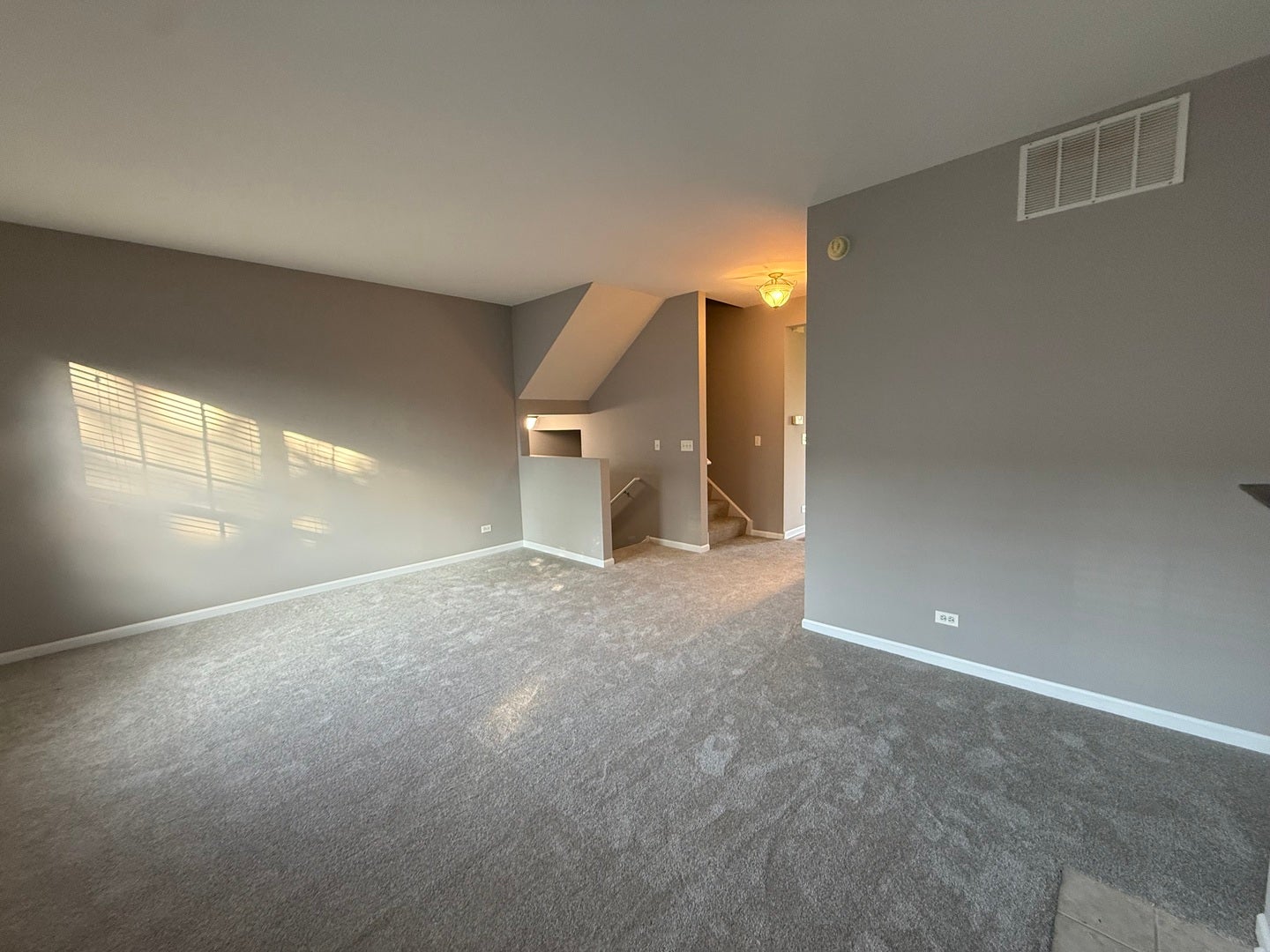 2320 Hudson Circle, Aurora, IL 60502 2320 Hudson Circle, Aurora, IL 60502