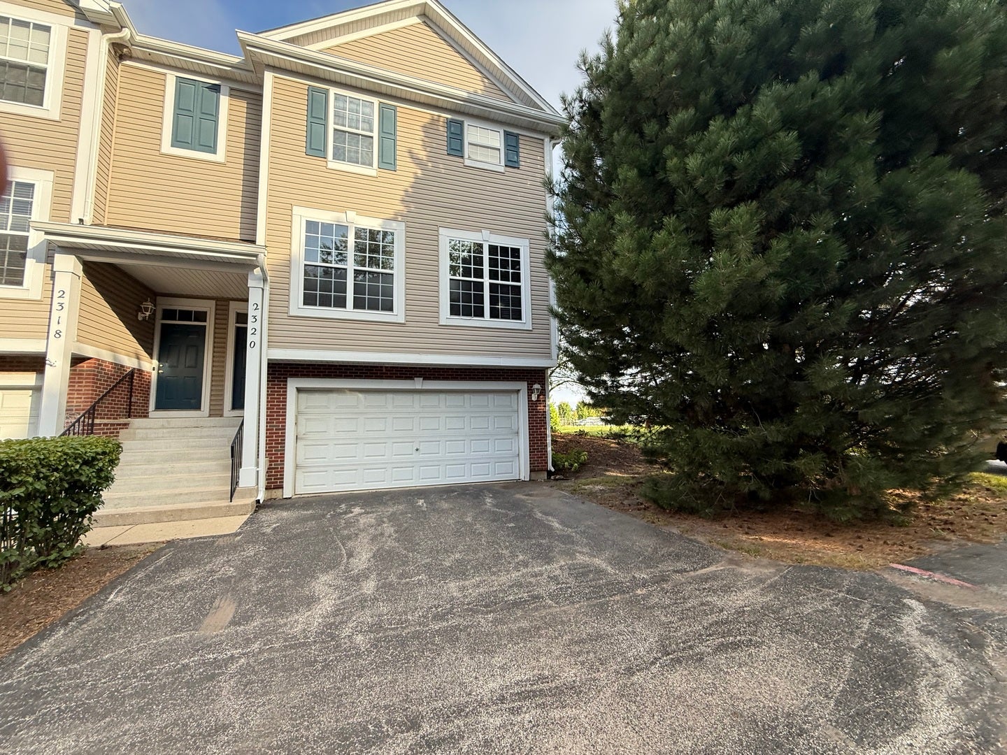 2320 Hudson Circle, Aurora, IL 60502 2320 Hudson Circle, Aurora, IL 60502