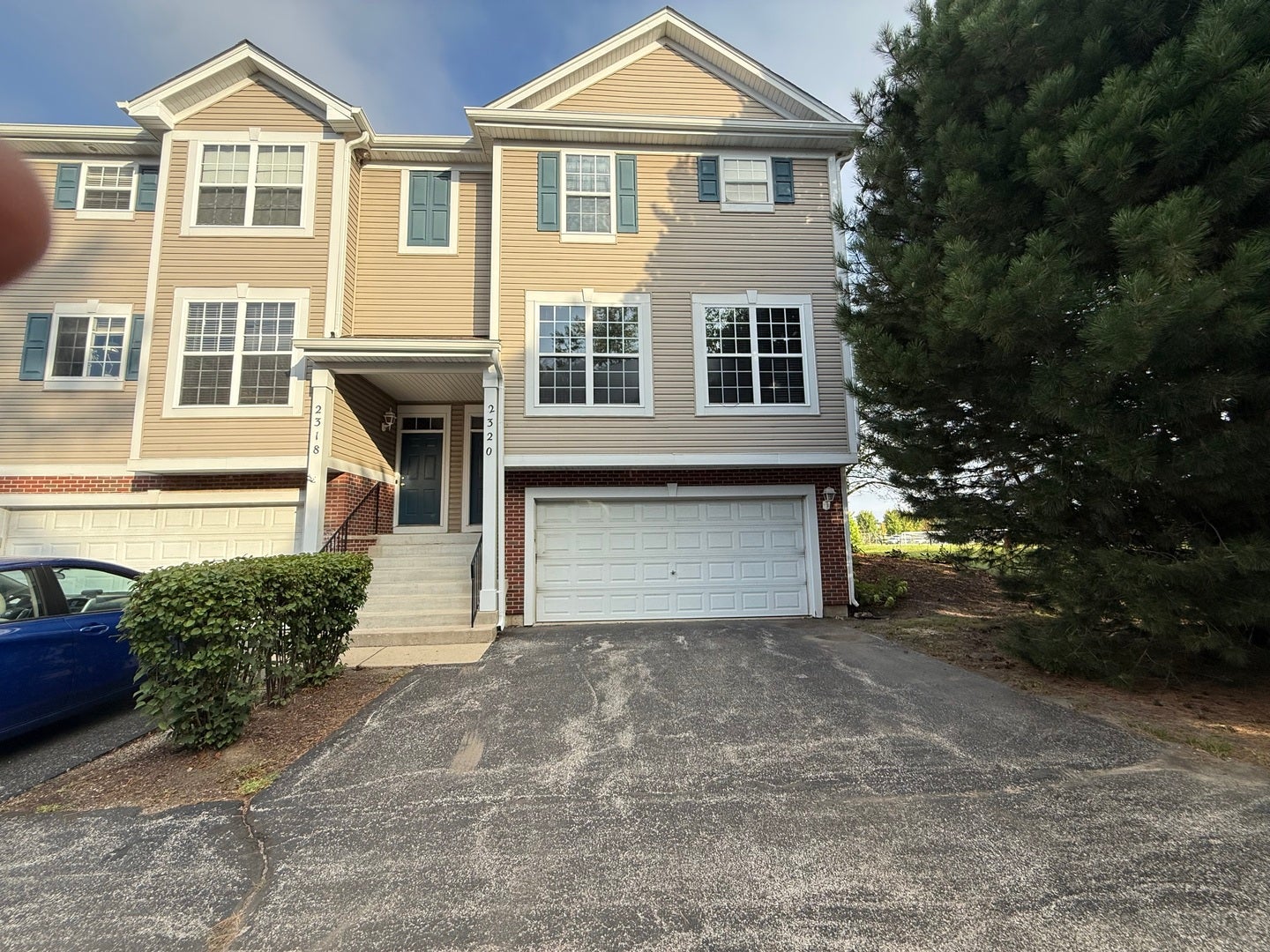 2320 Hudson Circle, Aurora, IL 60502 2320 Hudson Circle, Aurora, IL 60502