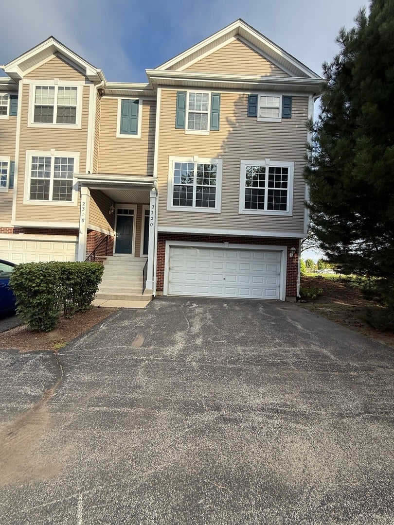 2320 Hudson Circle, Aurora, IL 60502 2320 Hudson Circle, Aurora, IL 60502