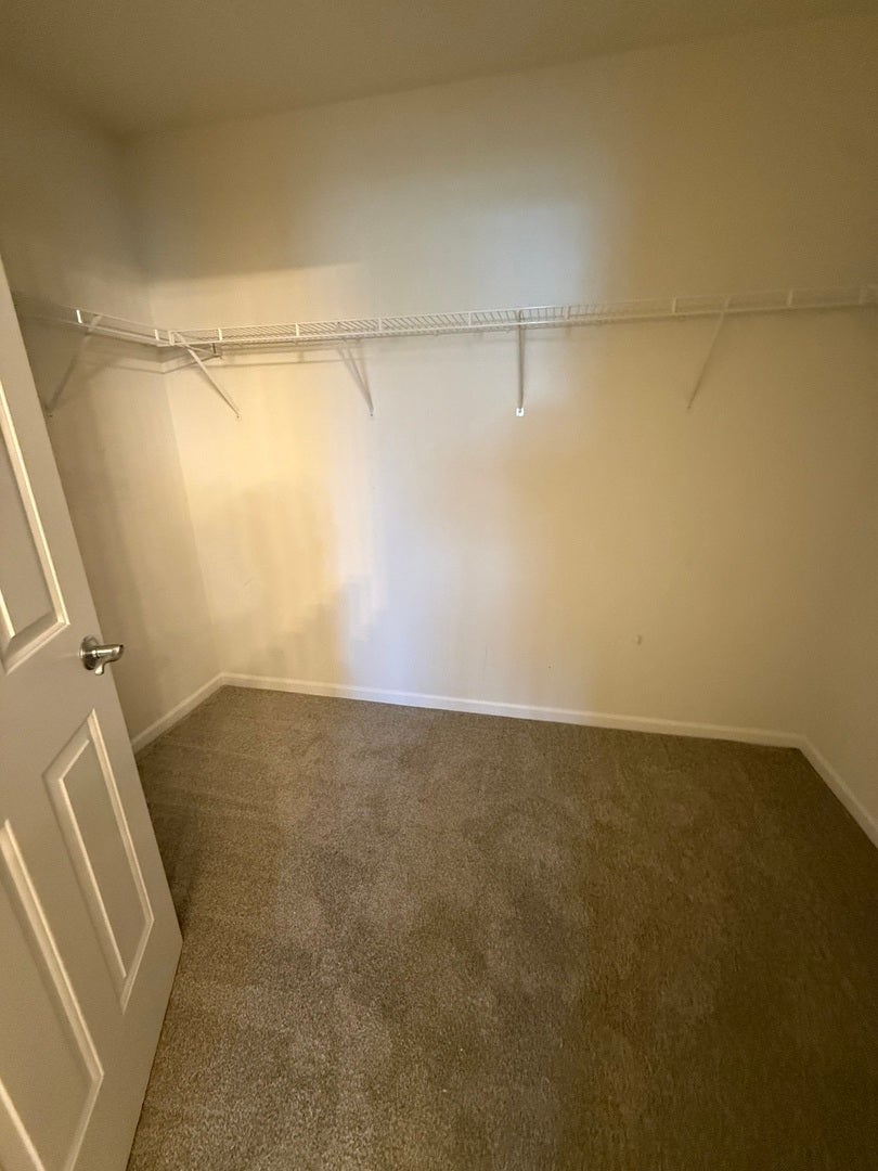 2320 Hudson Circle, Aurora, IL 60502 2320 Hudson Circle, Aurora, IL 60502