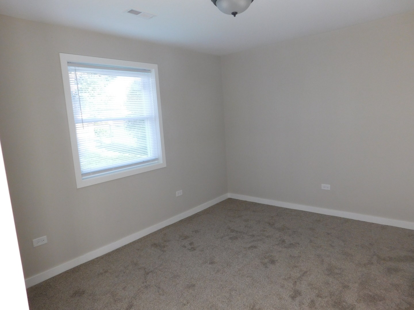 212 N Pinecrest Road, Bolingbrook, IL 60440 212 N Pinecrest Road, Bolingbrook, IL 60440