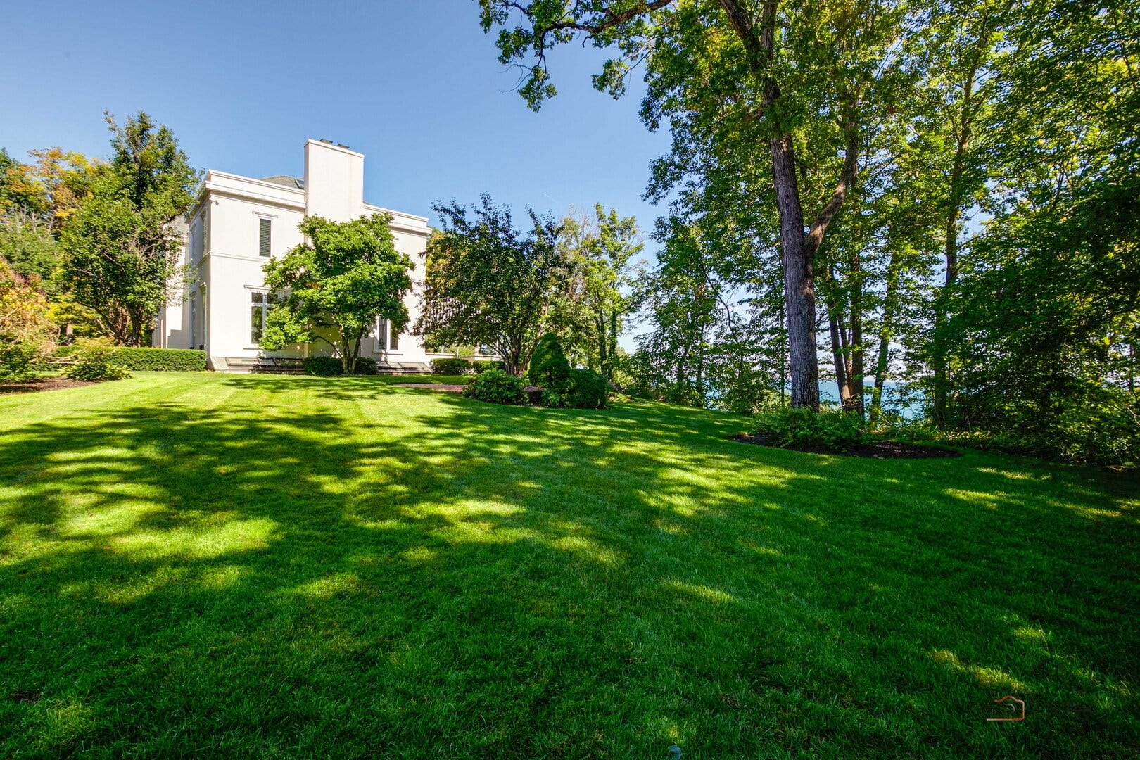 901 Lake Road, Lake Forest, IL 60045