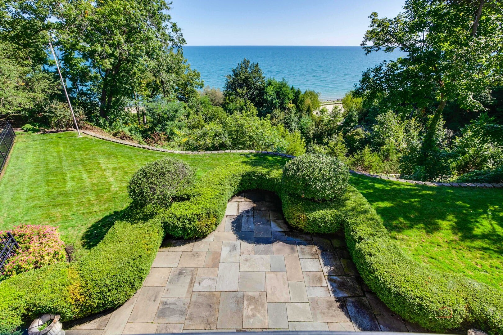 901 Lake Road, Lake Forest, IL 60045
