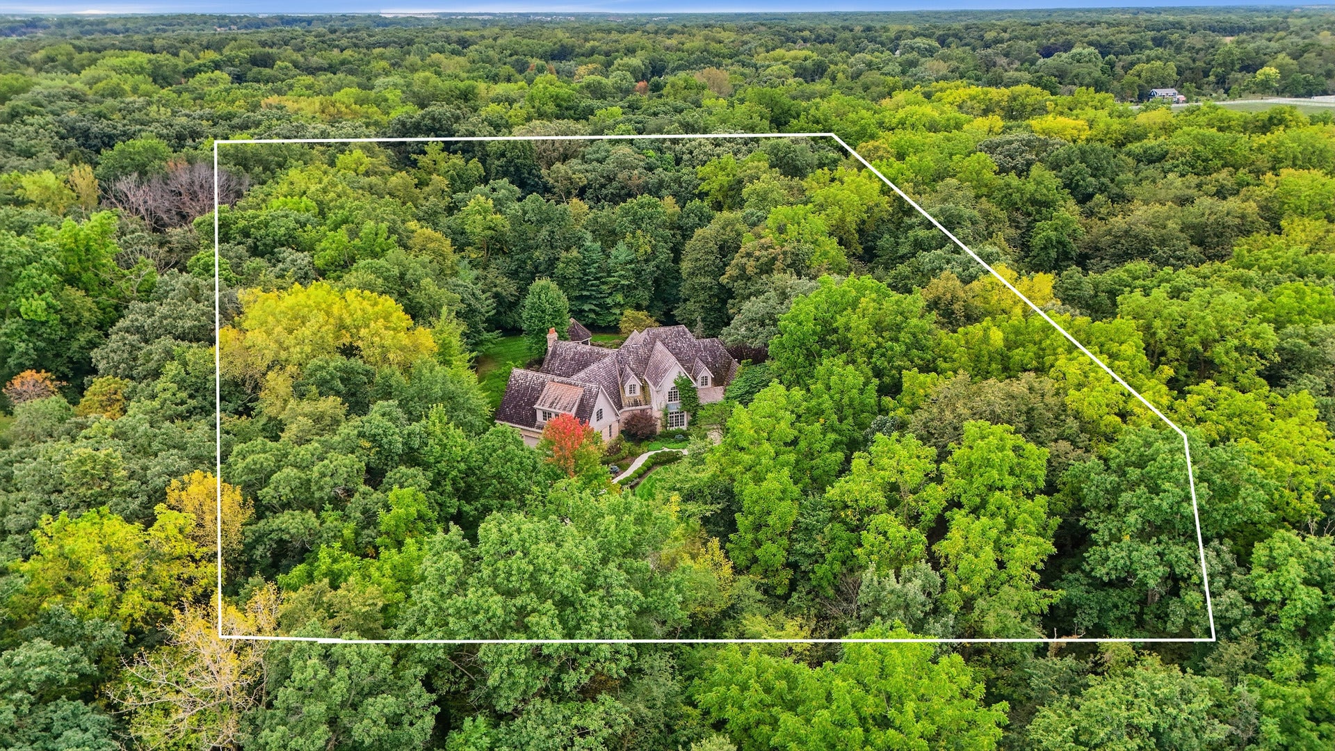 33W551 Hub Road, Wayne, IL 60184