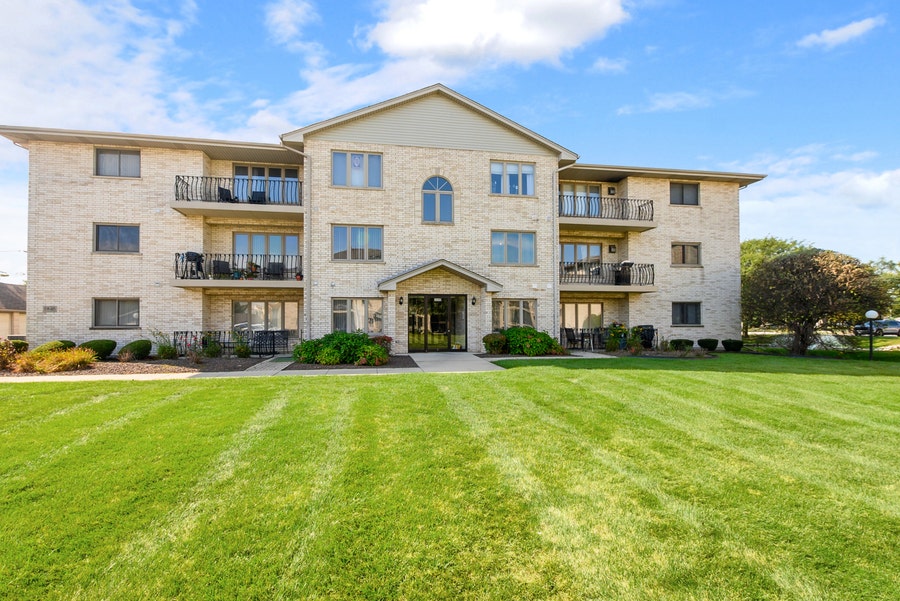 Property photo for 6640 183rd Street, #2C, Tinley Park, IL