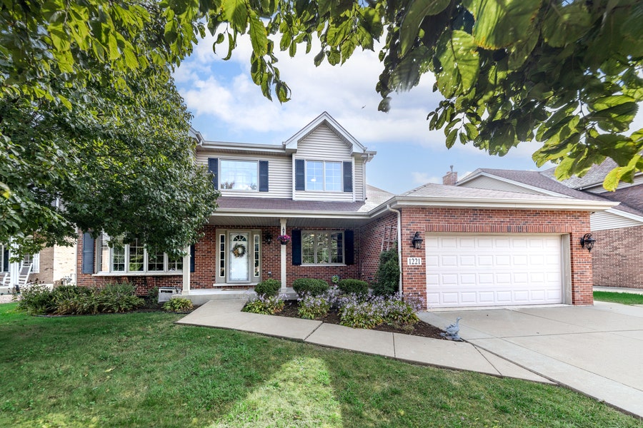 Property photo for 1221 Monmouth Drive, Lemont, IL