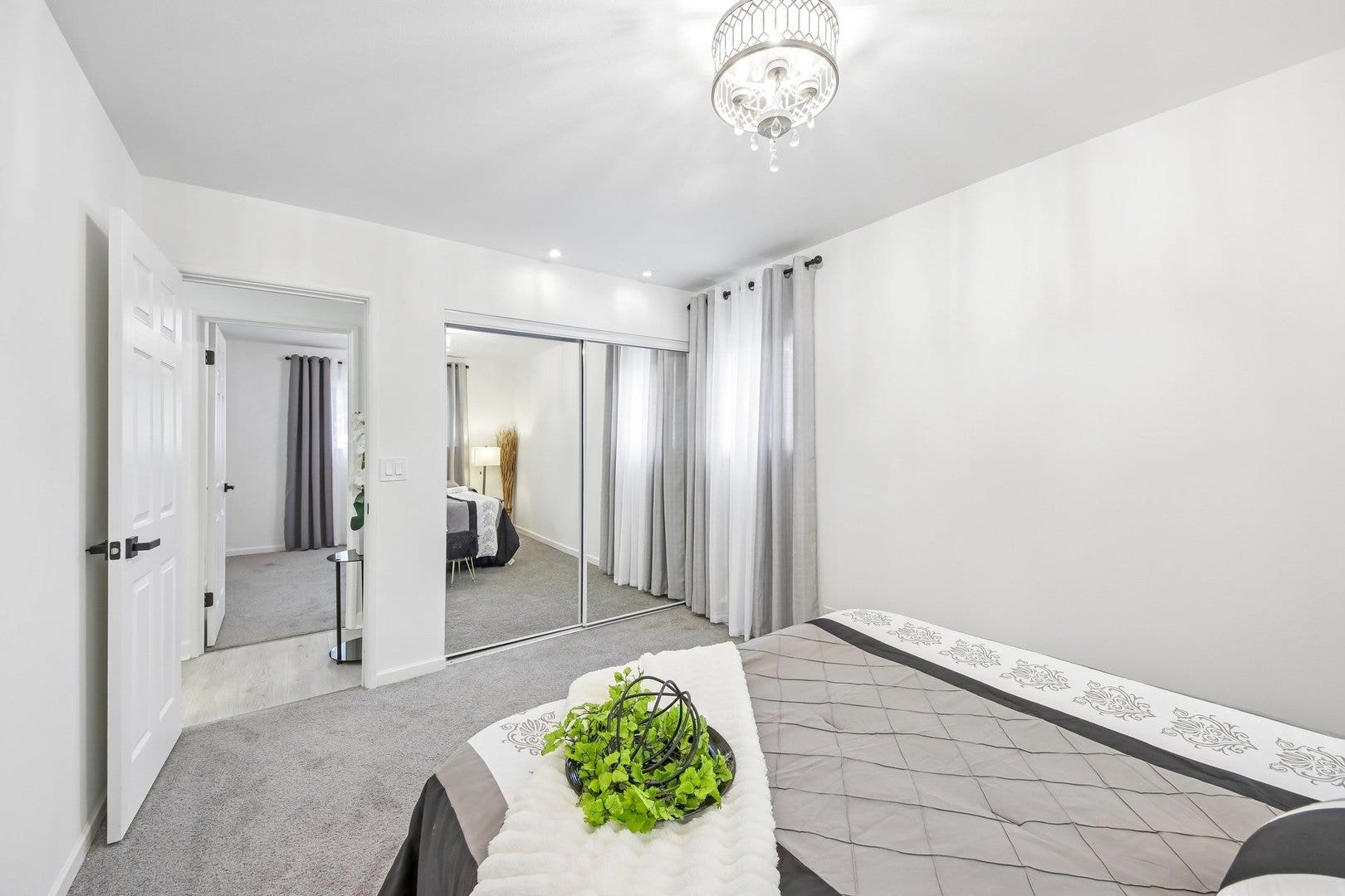 10227 Hilltop Drive, Orland Park, IL 60462