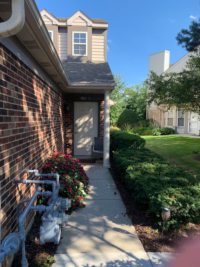 1967 GARY Court, #D, Schaumburg, IL 60193 1967 GARY Court, #D, Schaumburg, IL 60193
