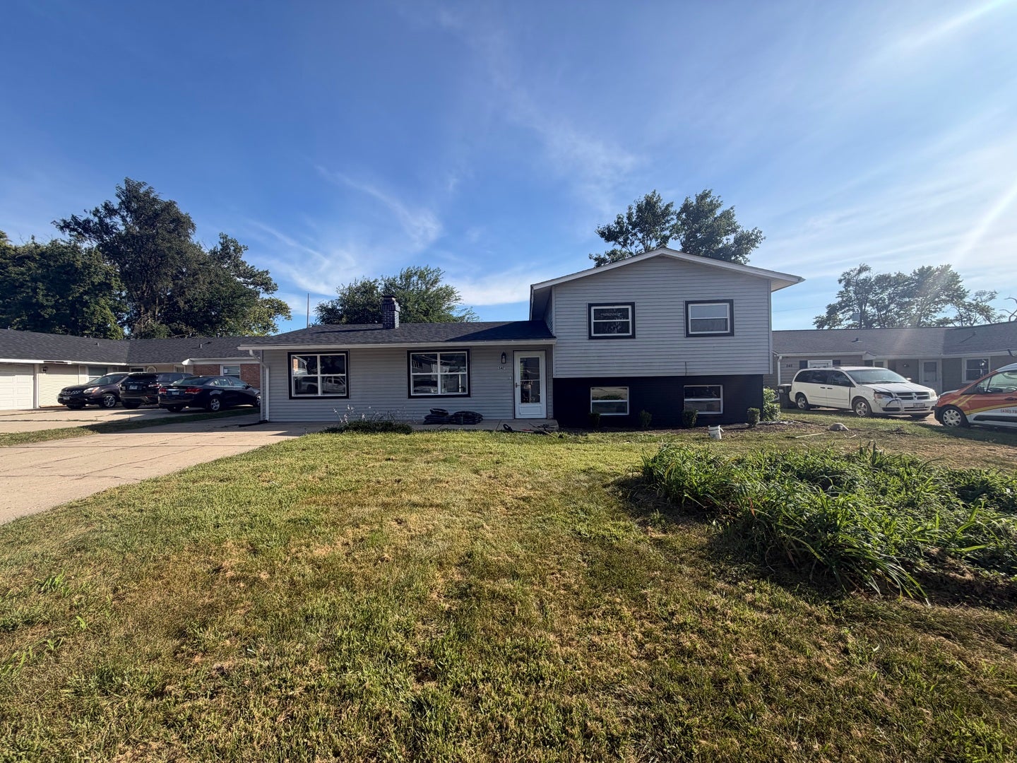 547 Redwood Road, Bolingbrook, IL 60440 547 Redwood Road, Bolingbrook, IL 60440