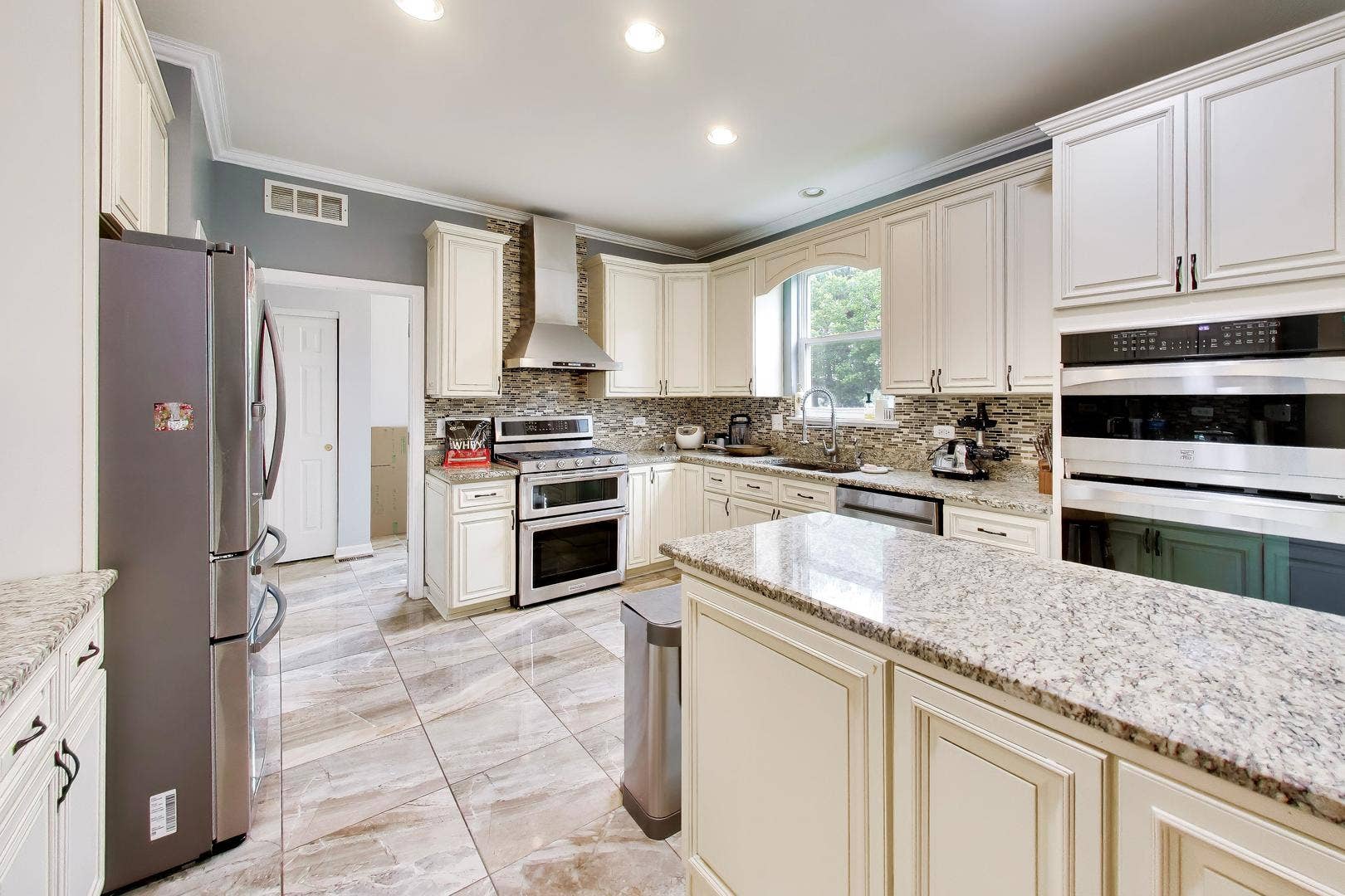 276 Claridge Circle, Bolingbrook, IL 60440 276 Claridge Circle, Bolingbrook, IL 60440