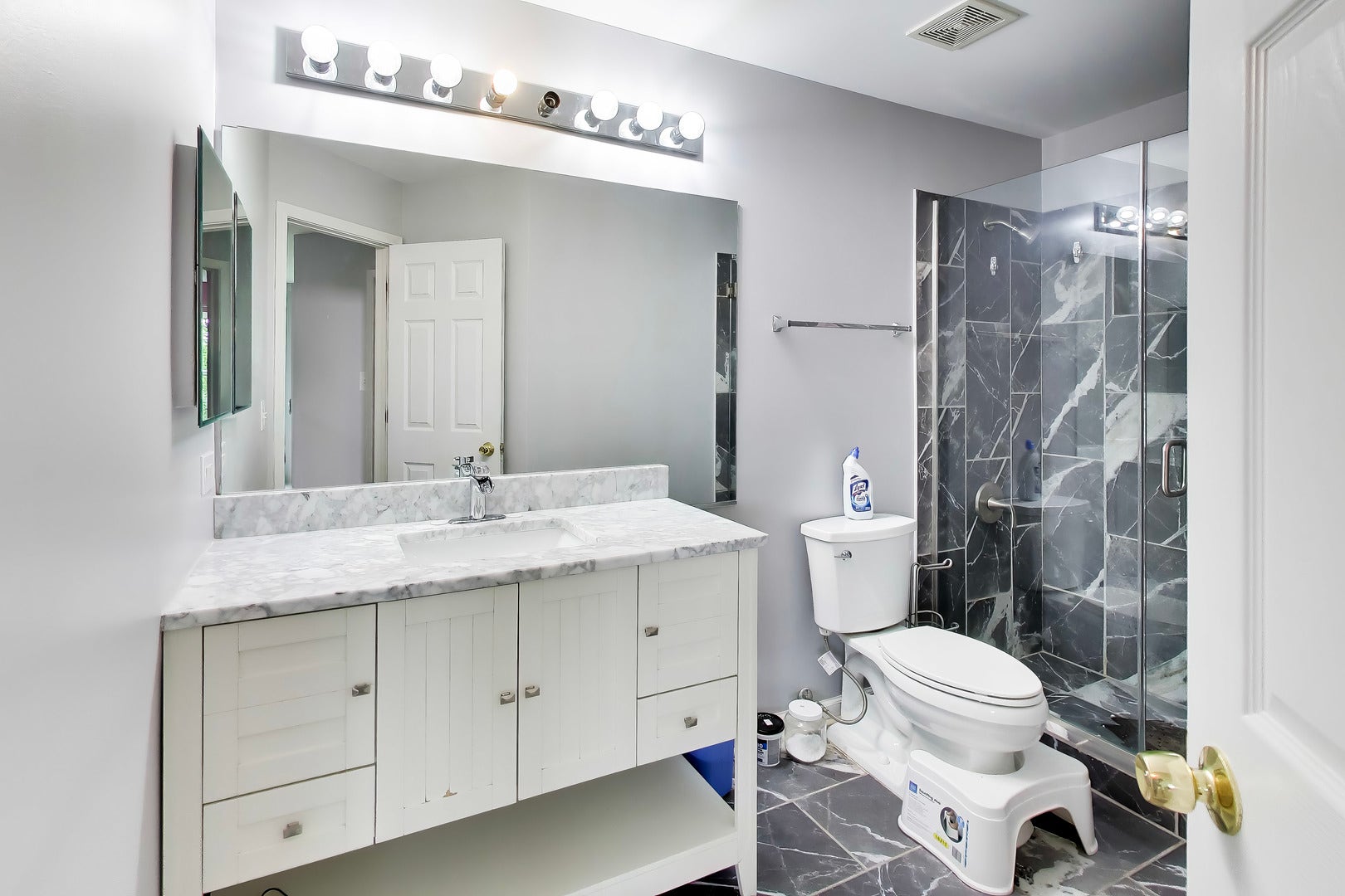 276 Claridge Circle, Bolingbrook, IL 60440 276 Claridge Circle, Bolingbrook, IL 60440