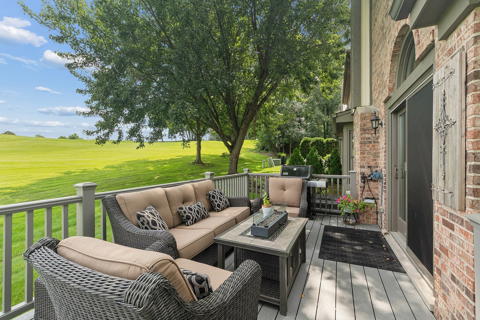 14425 Lake Ridge Road, Orland Park, IL 60462