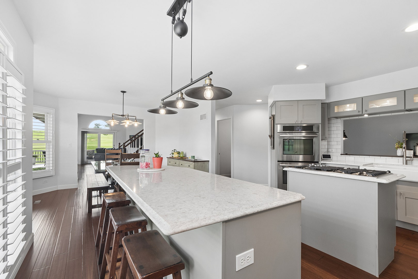 14425 Lake Ridge Road, Orland Park, IL 60462