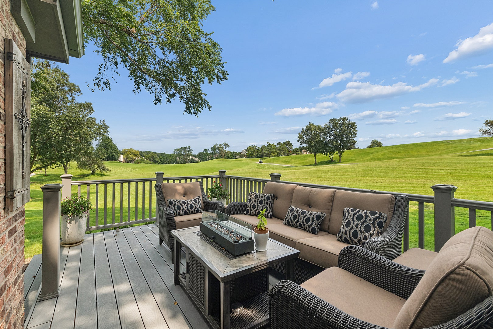 14425 Lake Ridge Road, Orland Park, IL 60462