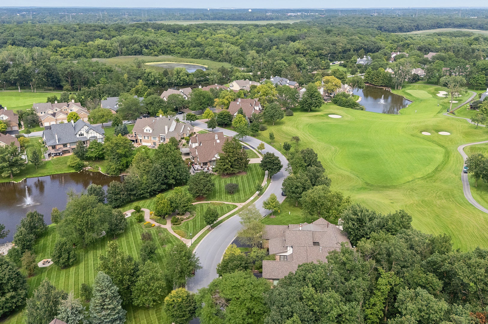 14425 Lake Ridge Road, Orland Park, IL 60462