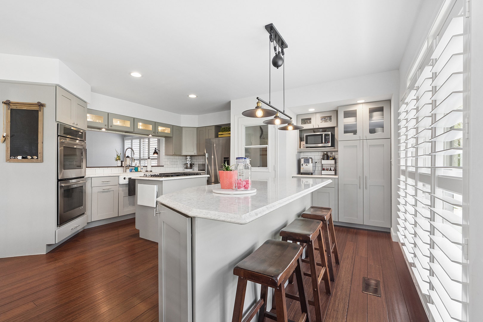 14425 Lake Ridge Road, Orland Park, IL 60462