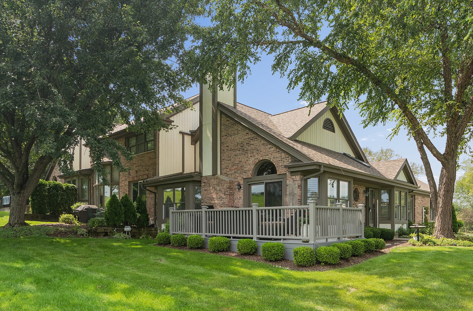 14425 Lake Ridge Road, Orland Park, IL 60462
