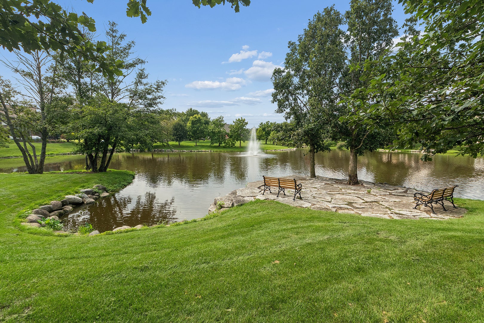 14425 Lake Ridge Road, Orland Park, IL 60462