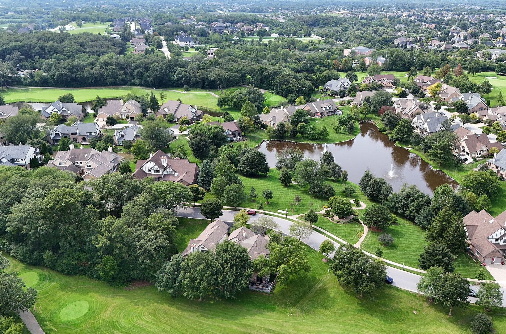14425 Lake Ridge Road, Orland Park, IL 60462