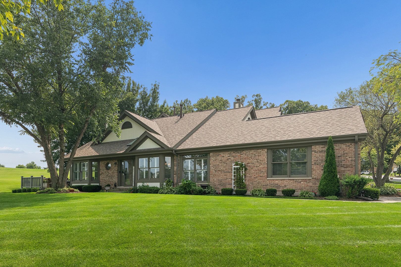 14425 Lake Ridge Road, Orland Park, IL 60462