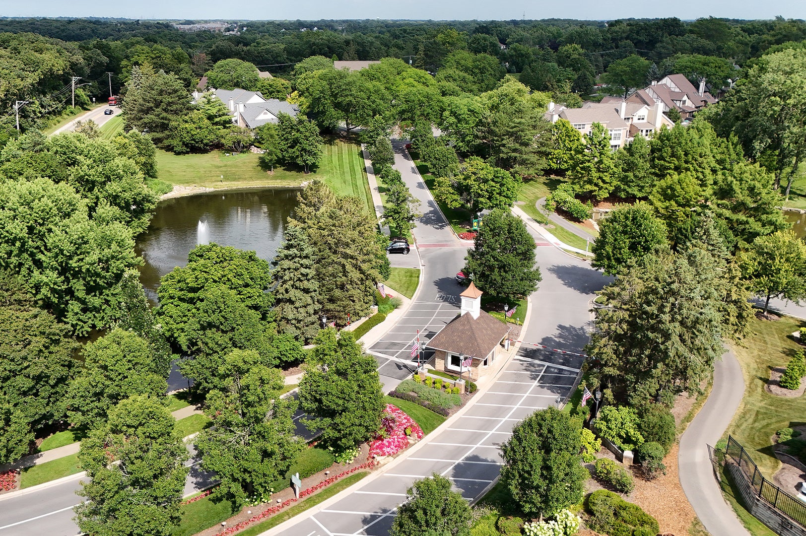 14425 Lake Ridge Road, Orland Park, IL 60462